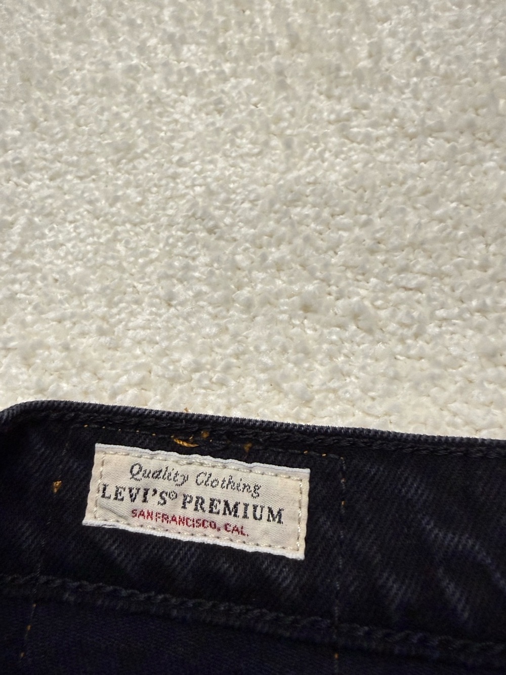 Levi's Premium Ribcage Black High Rise Denim Jean Cutoff Shorts Size 30 10 - Picture 9 of 16
